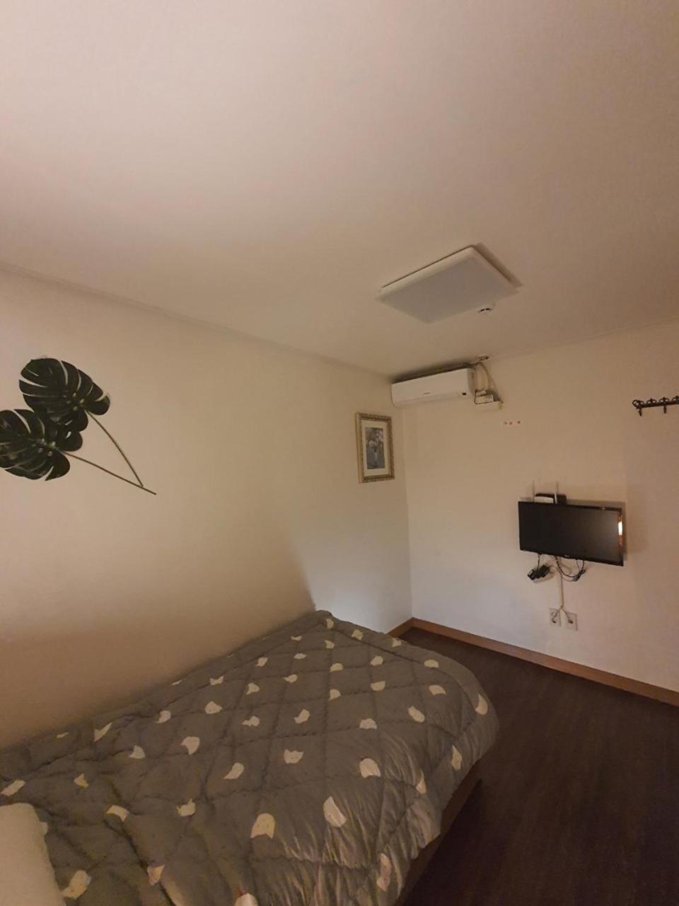 Rgb Guesthouse Jeonju Exterior photo