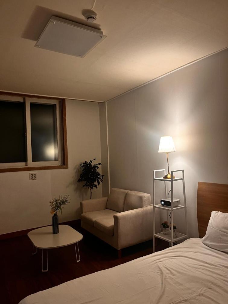 Rgb Guesthouse Jeonju Exterior photo